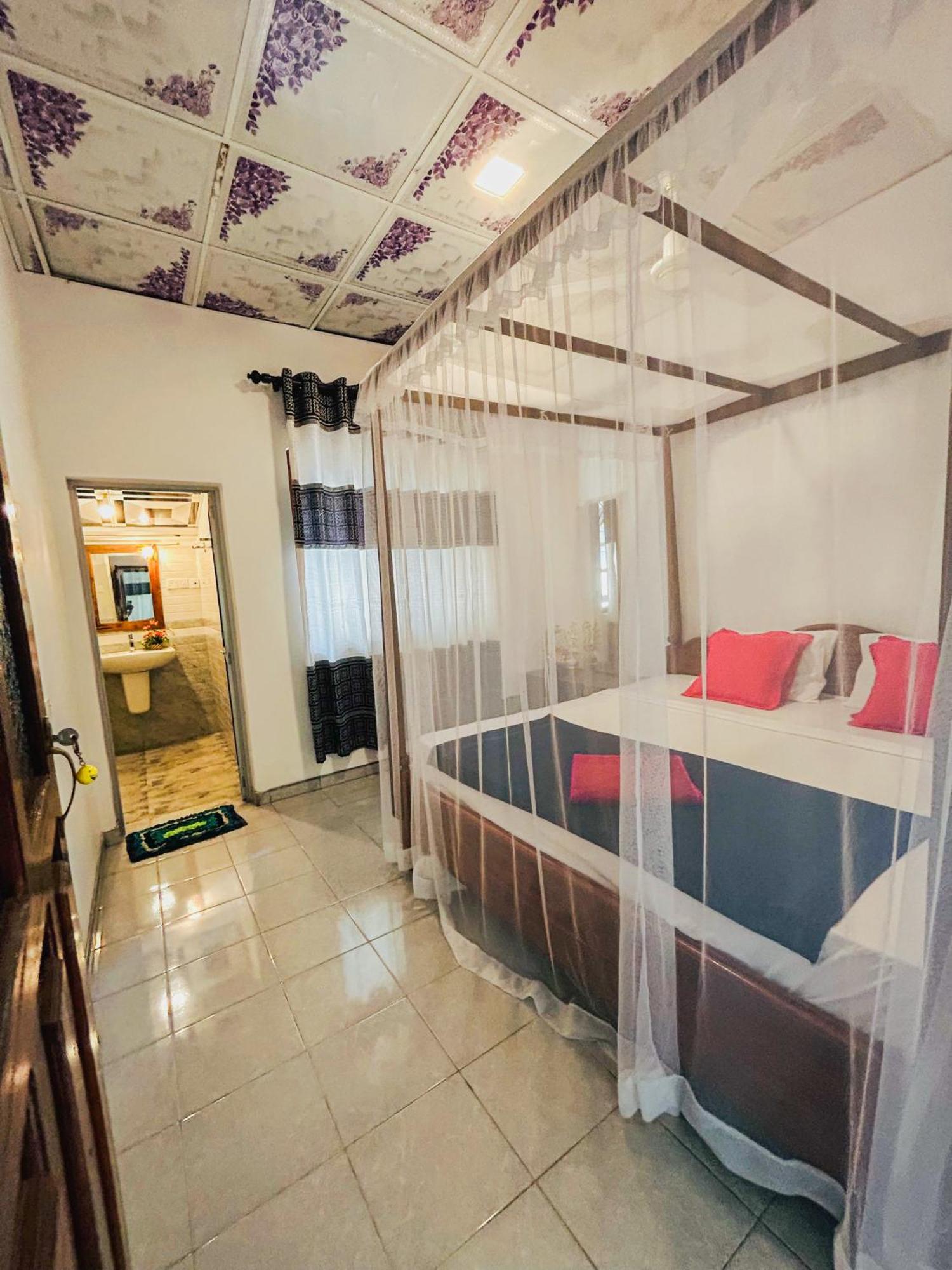 Homestay Kawshan *