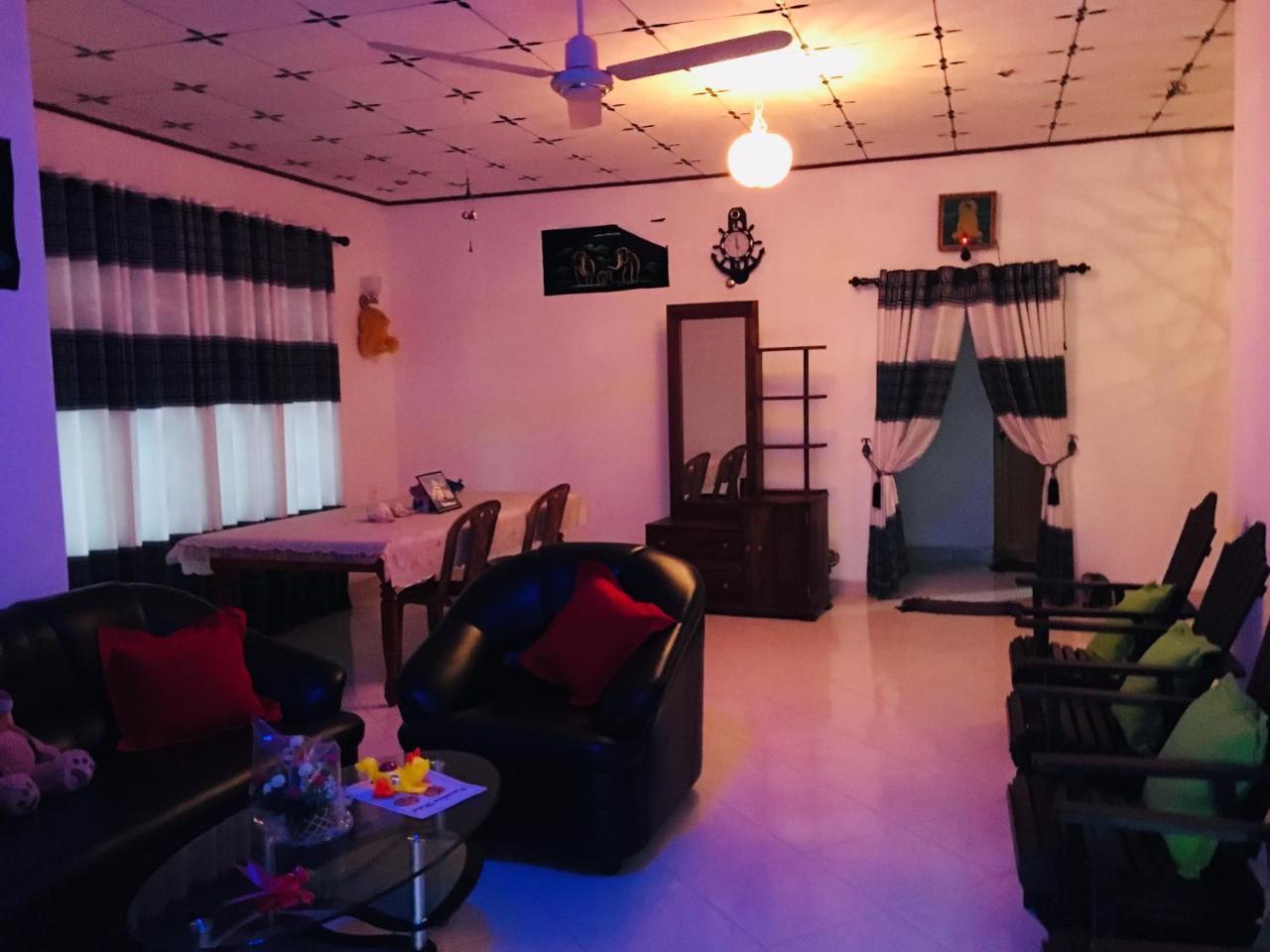 Homestay Kawshan Dickwella